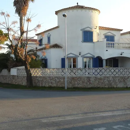 וילה 4-bedroom With Private Pool, Ac, Close To Beach, Linen Included אמפוריבראבה