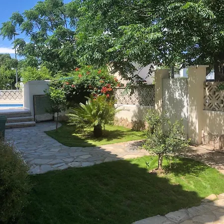וילה 4-bedroom With Private Pool, Ac, Close To Beach, Linen Included