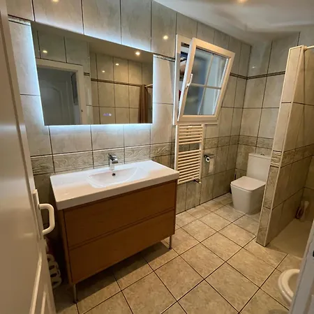 4-bedroom With Private Pool, Ac, Close To Beach, Linen Included וילה *
